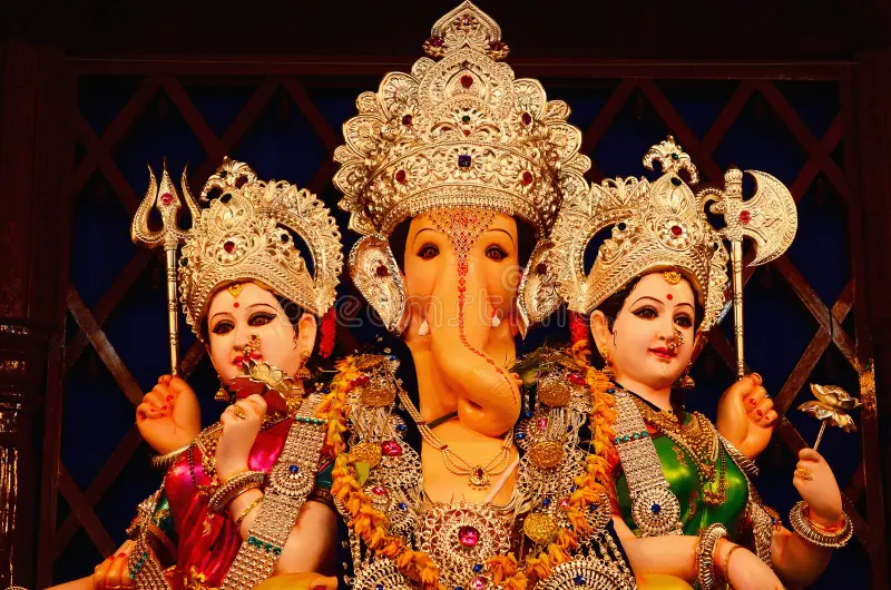 who is the wife of lord ganesha